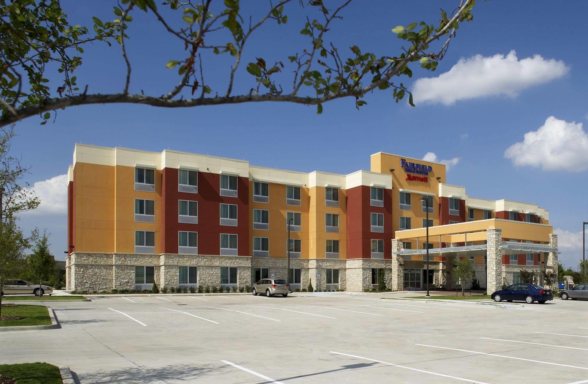 Fairfield Inn & Suites By Marriott Dallas Plano The Colony Exterior photo